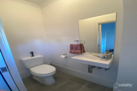 Property photo of 37 Grandstand Circuit St Clair SA 5011