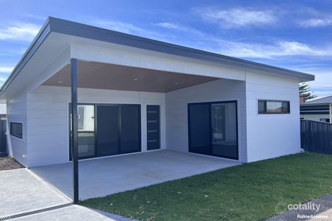 9 Evans St, Belmont, NSW 2280