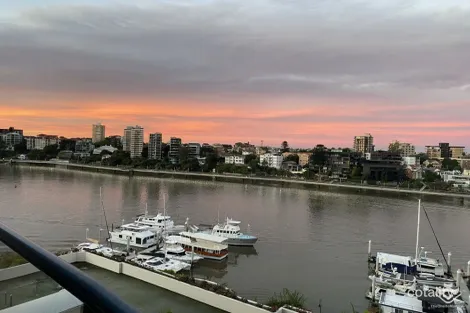 Property photo of 8 Goodwin Street Kangaroo Point QLD 4169