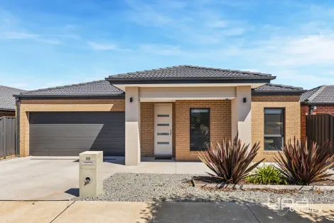 35 Tora Cres, Fraser Rise, VIC 3336