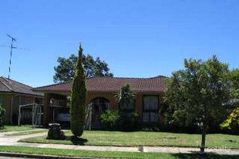Property photo of 33 Swinborne Crescent Wetherill Park NSW 2164