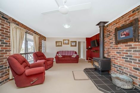 Property photo of 10 Corey Road Kellys Plains NSW 2350