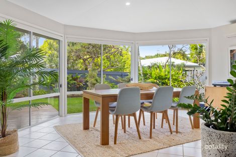 Property photo of 6 Hawley Sunrise Beach QLD 4567