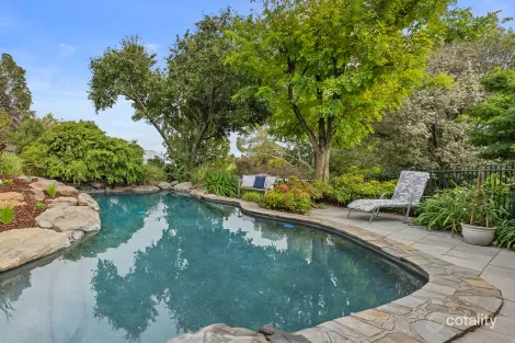 42 Horseshoe Dr, Woodcroft, SA 5162