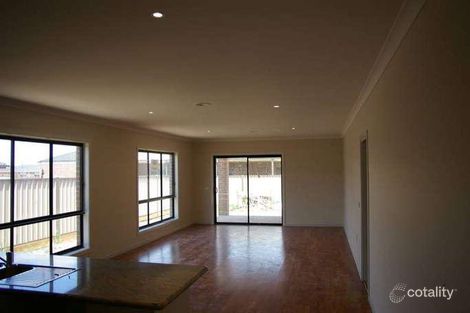 Property photo of 24 Wylie Circuit Burnside Heights VIC 3023