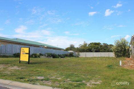 49 Woodland Heath Dr, Inverloch, VIC 3996