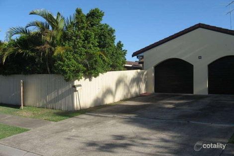 1/8 Wagtail Ct, Burleigh Waters, QLD 4220