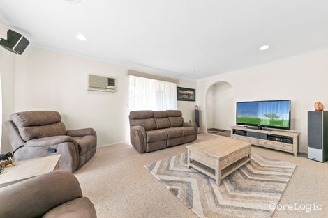 Property photo of 16 Hoysted Avenue Cranbourne North VIC 3977