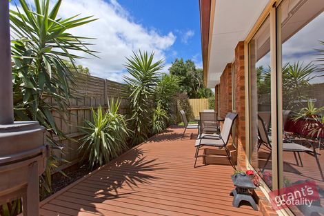 Property photo of 2/118 Fleetwood Drive Narre Warren VIC 3805