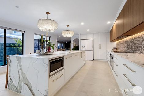 Property photo of 7 Melos Place Parrearra QLD 4575