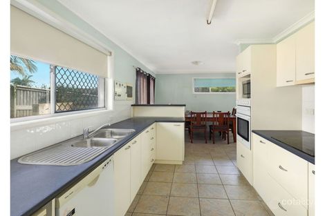 Property photo of 60 Saleng Crescent Warana QLD 4575