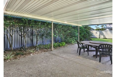 Property photo of 60 Saleng Crescent Warana QLD 4575