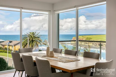 17 Elanora Rd, Kiama Heights, NSW 2533