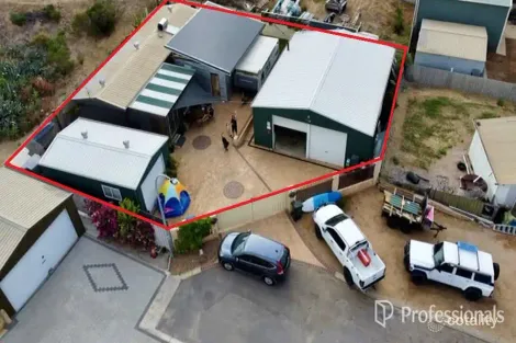 Property photo of 8 Seacrest Way Drummond Cove WA 6532