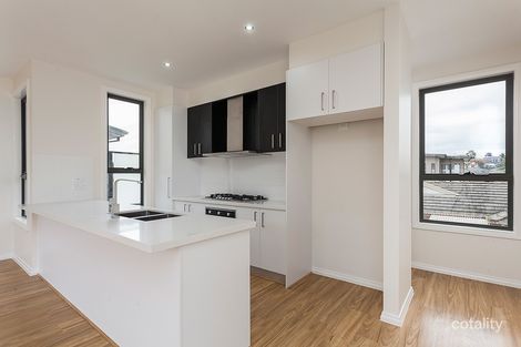 Property photo of 2/4 Gregory Street Oak Park VIC 3046