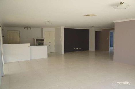 Property photo of 15 Phar Lap Road Wattle Grove WA 6107