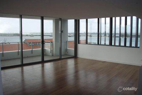 Property photo of 402/15-17 Honeysuckle Drive Newcastle NSW 2300