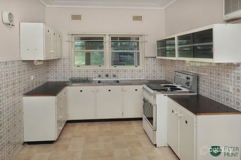 73 Bradbury Ave, Campbelltown, NSW 2560