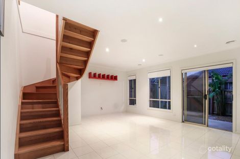 Property photo of 16 Huntingfield Drive South Morang VIC 3752