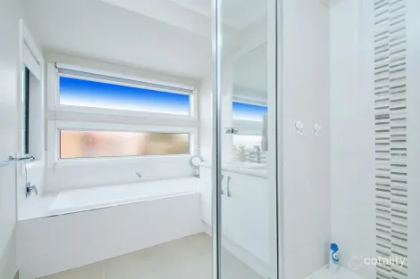 Property photo of 31A Hedwig Drive Mooroolbark VIC 3138