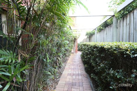 Property photo of 2/90-92 Racecourse Road Ascot QLD 4007