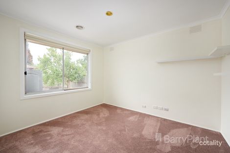 Property photo of 2/2 Fairbank Road Clayton South VIC 3169