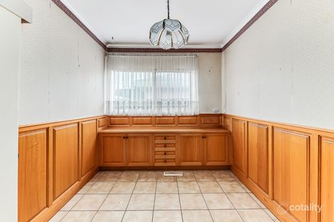 Property photo of 18 The Fairway Hampton Park VIC 3976