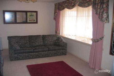 Property photo of 21 Saggers Close Gordon ACT 2906