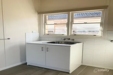 Property photo of 8 Lord Street Fawkner VIC 3060