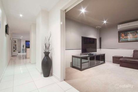Property photo of 52 Botany Parade Hammond Park WA 6164
