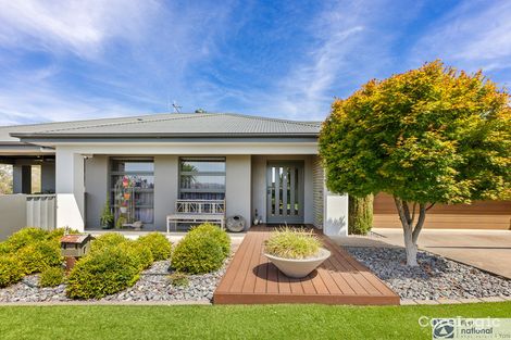 Property photo of 5 Hanley Place Yass NSW 2582