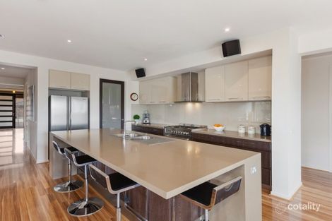 Property photo of 32 Mandalay Circuit Beveridge VIC 3753