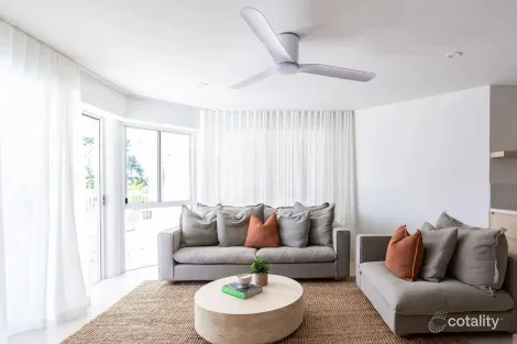 Property photo of 11/2 Serenity Close Noosa Heads QLD 4567