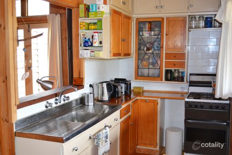 Property photo of 3 Albert Avenue Venus Bay VIC 3956