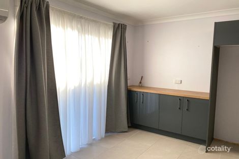 Property photo of 1/2 Barton Street Oak Flats NSW 2529