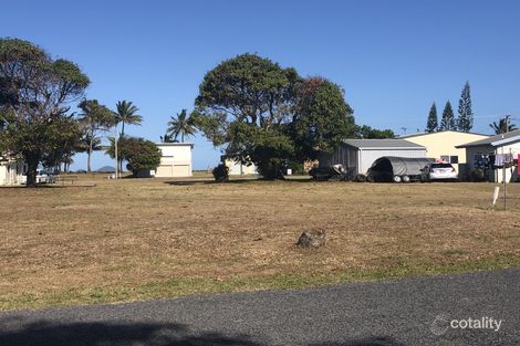 Property photo of 4 Costigan Street Tully Heads QLD 4854