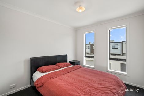 Property photo of 8 Daphne Walk Clyde VIC 3978