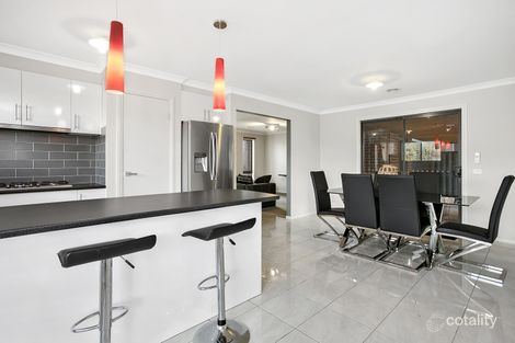 Property photo of 8 Yarraman Road Manor Lakes VIC 3024