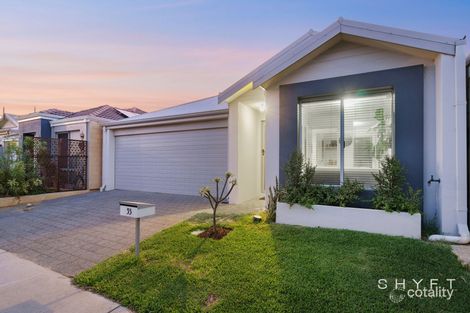 Property photo of 33 Makassar Way Clarkson WA 6030
