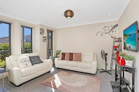 Property photo of 11 Rowan Place Prestons NSW 2170