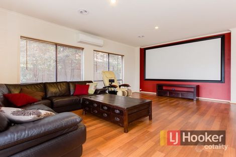 Property photo of 15 Clocktower Court Berwick VIC 3806
