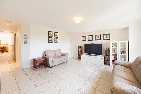 Property photo of 17 Jimbour Court Wattle Grove NSW 2173