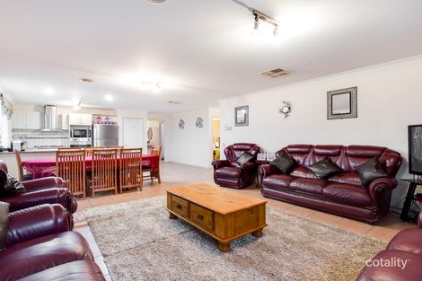 Property photo of 5 Oakwood Crescent Hoppers Crossing VIC 3029