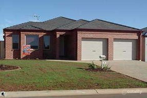 Property photo of 8A Salvanza Crescent Griffith NSW 2680