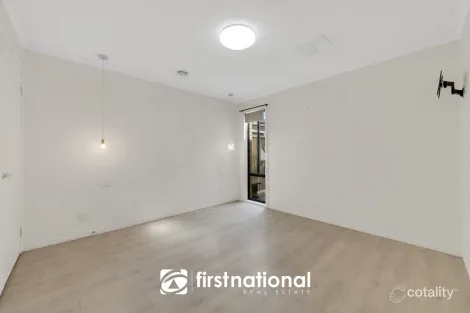 Property photo of 66 Tyndall Street Cranbourne East VIC 3977