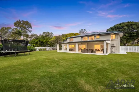 Property photo of 85 Gibson Crescent Bellbowrie QLD 4070