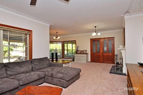 Property photo of 6 Dunnering Close Lochinvar NSW 2321
