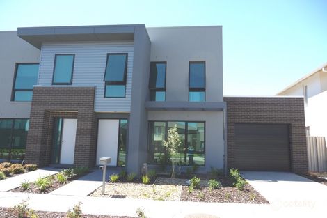 Property photo of 18 Dresden Drive Waterways VIC 3195