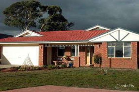 15 Bouverie Pl, Skye, VIC 3977