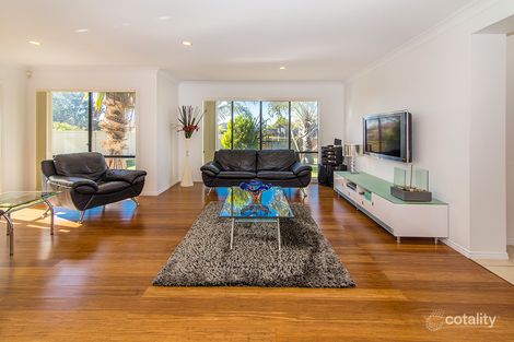 Property photo of 15 Highcrest Circuit Molendinar QLD 4214